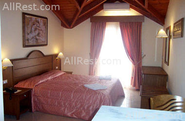 Planos Beach Hotel 9